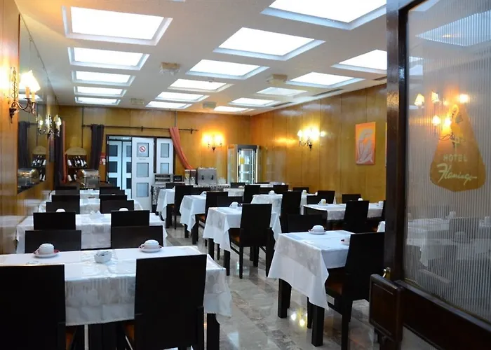 Flamingo Hotell 3*