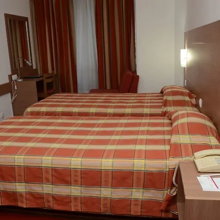 Flamingo Hotel 3*