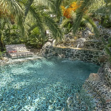 Flamingo Hotel